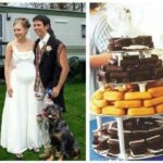 redneck wedding image with twinkies